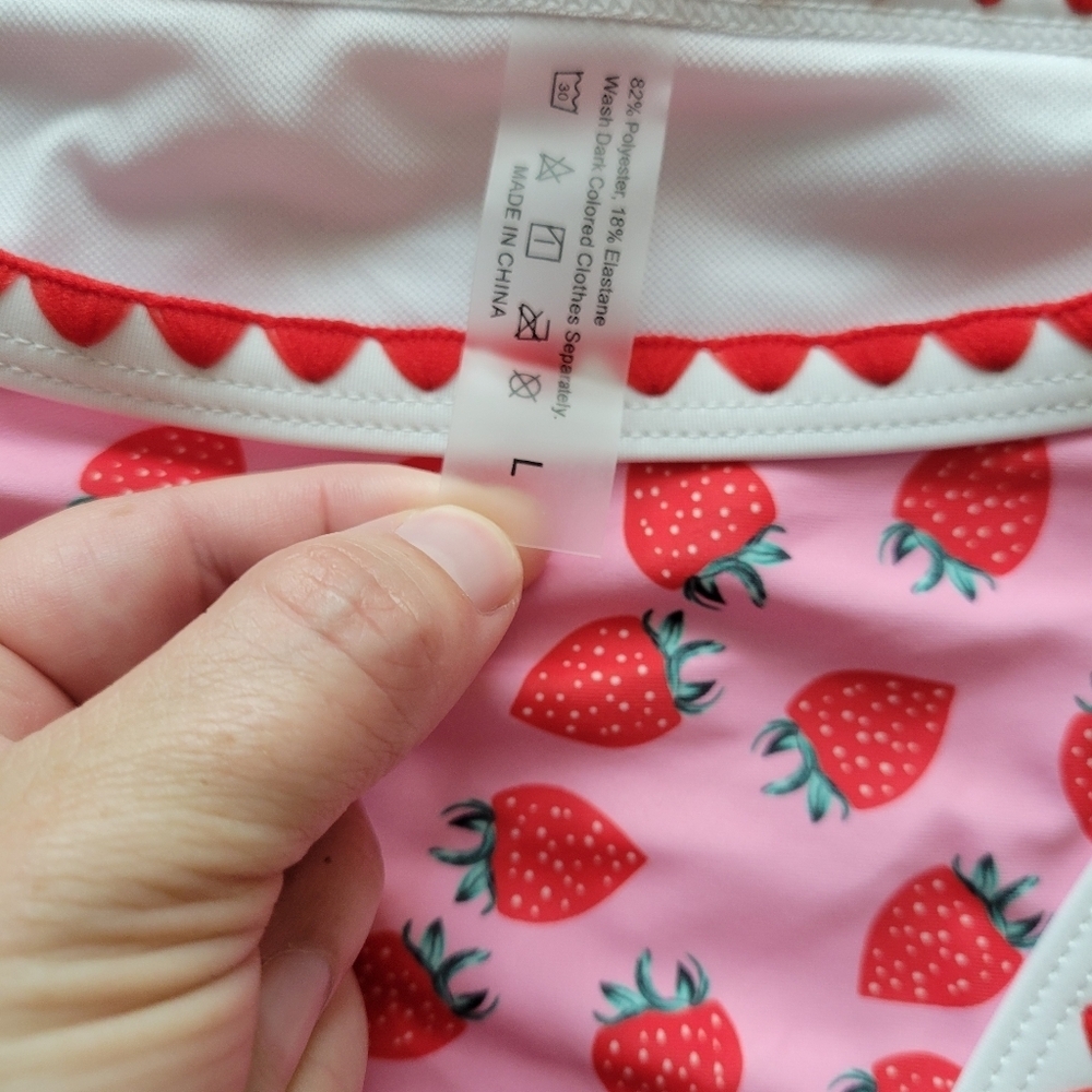 Shein Womens Strawberry Print Halter Triangle Bikini Swimsuit Set Size Large - Picture 5 of 9